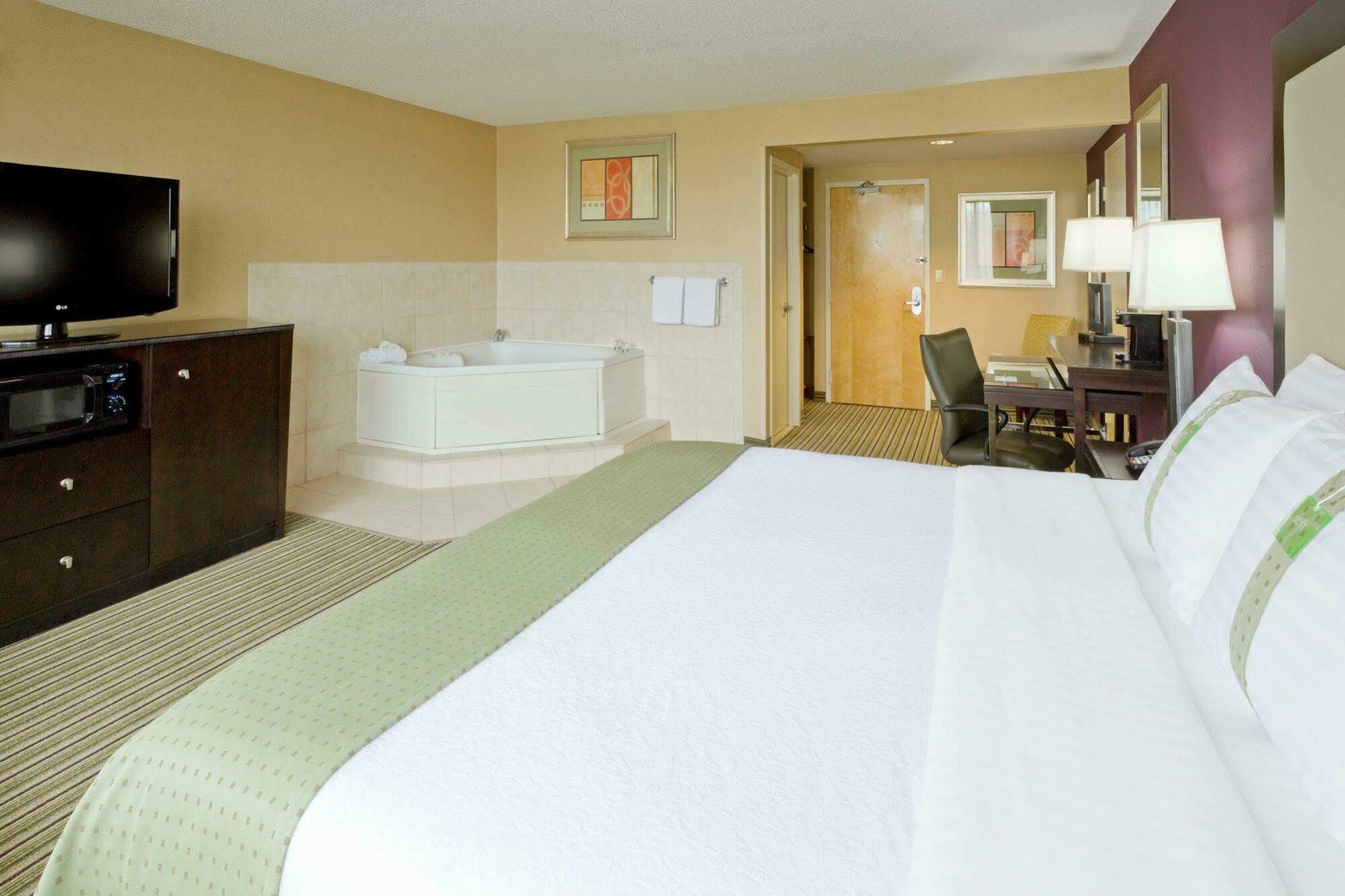 Holiday Inn & Suites Parsippany Fairfield By Ihg Exterior foto